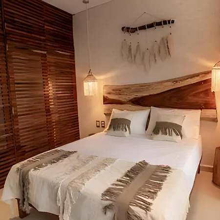 Elegant 2 Bdrm Apt W Gym & Pool * Tulum