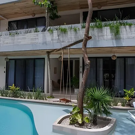 Holiday home Elegant 2 Bdrm Apt W Gym & Pool