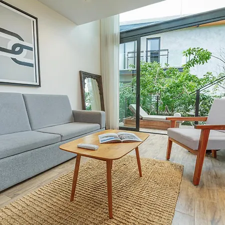 Find Yourself At Nook Apartment *