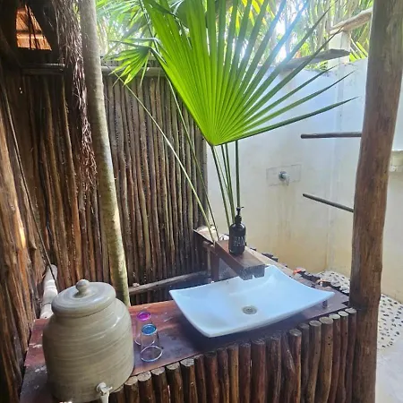 Eco.banitas Hotel 3*