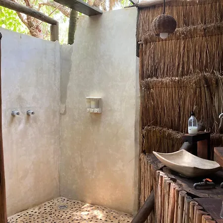 Eco.banitas Hotel 3*
