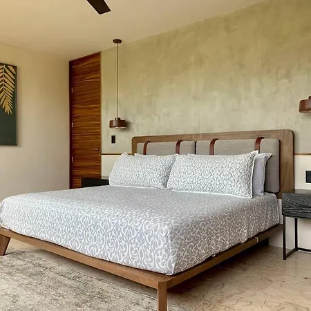 Ph With Rooftop, Grill And Private Pool Apartment *