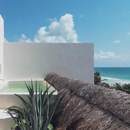 Panamera Hotel