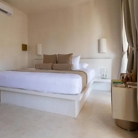 Hotel Panamera 4*