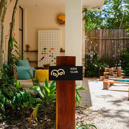 Penthouse With Private Jungle, Pool, Downtown *