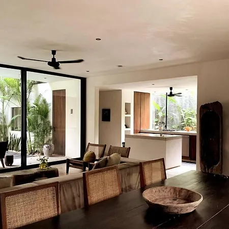 Villa Kaan In Holistika, - Private Pool, Garden & Rooftop