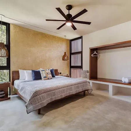 And Cozy Ph With Private Pool