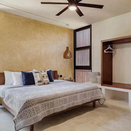 And Cozy Ph With Private Pool *