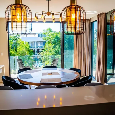 Apartment Penthouse 3 Bedroom By Casago *