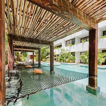 Omara 306 Luxe 2 Bdr Pooltable Great Pool Apartment Tulum