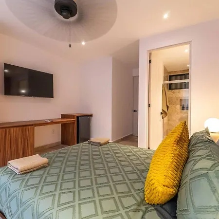 Holiday home Lux With Private Plunge Pool And Gym