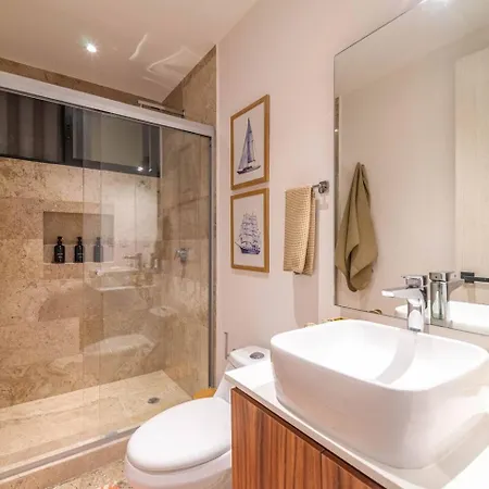 Lux With Private Plunge Pool And Gym