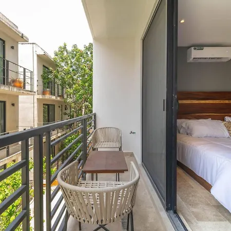 King With Balcony, Gym And Rooftop Pool Tulum