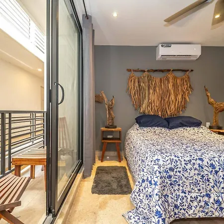 Holiday home King With Private Balcony, Gym And Rooftop Pool *