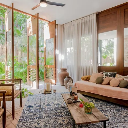 Apartment Tanah Manor *