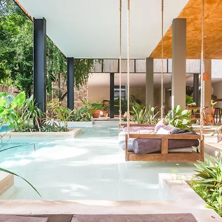 Tanah Manor Tulum