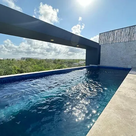 Cozy With Balcony And Rooftop Pool In Apartment Tulum