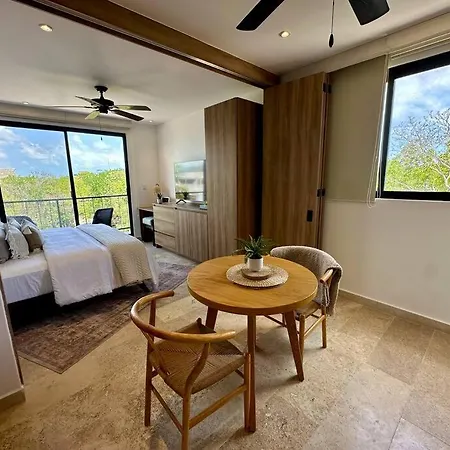 Cozy With Balcony And Rooftop Pool In *