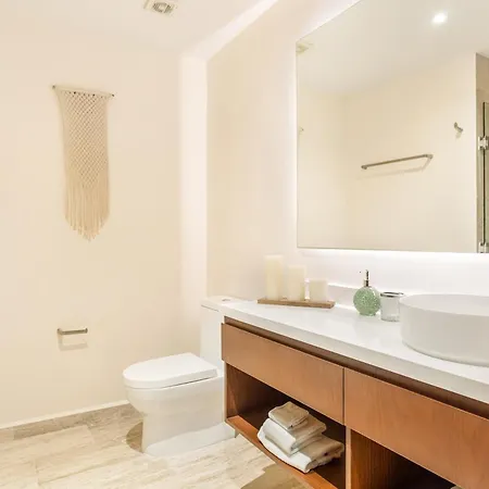 Mistiq Temple I Apartment *