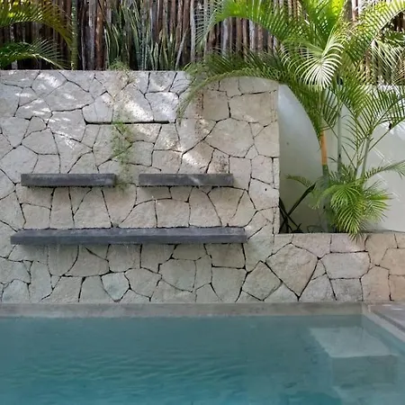 Your Luxurious Retreat Villa *