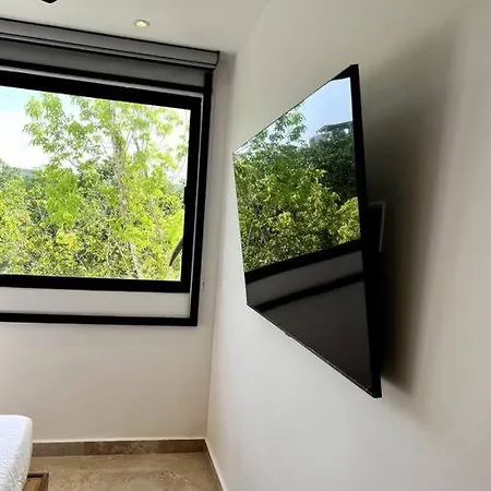 Super Comfortable With Office Space! *