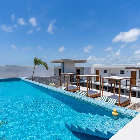 Downtown Penthouse With Private Pool, Rooftop Pool And Gym, Short Distance From Beaches, Restaurants & Nightlife * Tulum