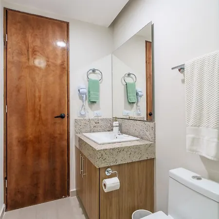 Downtown Penthouse With Private Pool, Rooftop Pool And Gym, Short Distance From Beaches, Restaurants & Nightlife Apartment