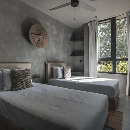 Escencia Casa Oasis G21 *