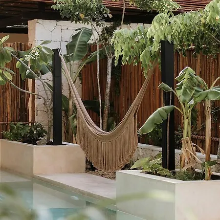 Holiday home Itza Jungle Queen Swim Up With Club Access *