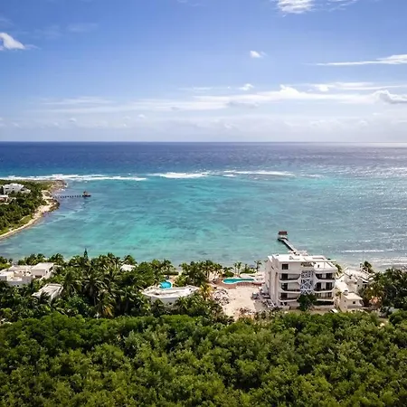 Luxury Beachfront Getaway Tankah Bay Apartment