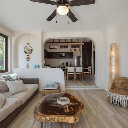 Villa Soliman Bay Beachfront *