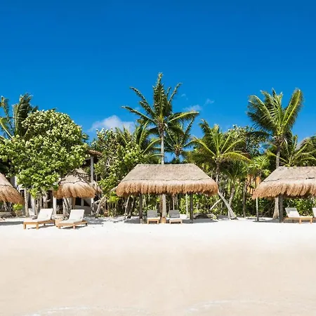 Villa Soliman Bay Beachfront *