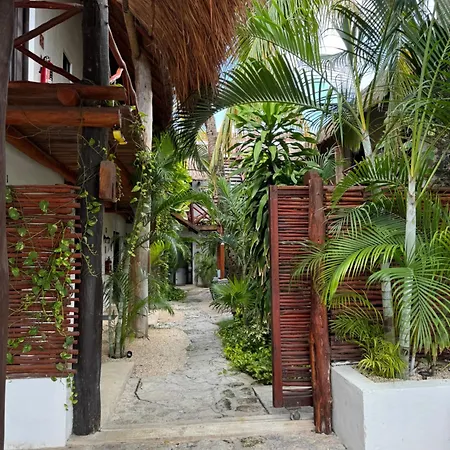 Hotel Kin Ha 3*