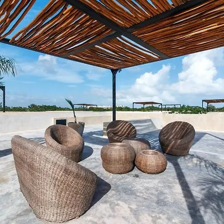 Premium Studio With Private Terrace & Community Pool Apartment