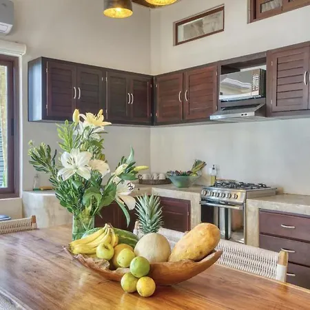 Soliman Bay Beachfront Villa *