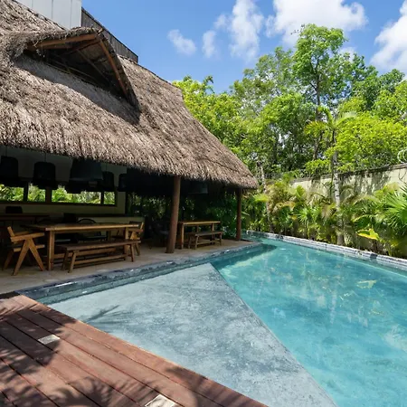 Sapphire - 2 Floors With Private Roof And Pool & Club Access Apartment *