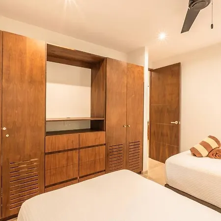 Apartment New 2 Bedroom 2 Badrooms Pool Front Concierge