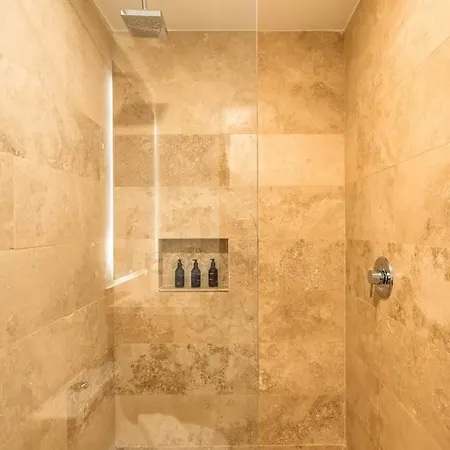 Apartment New 2 Bedroom 2 Badrooms Pool Front Concierge
