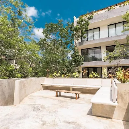 New 2 Bedroom 2 Badrooms Pool Front Concierge
