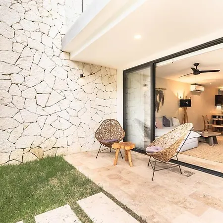 Apartment New 2 Bedroom 2 Badrooms Pool Front Concierge *