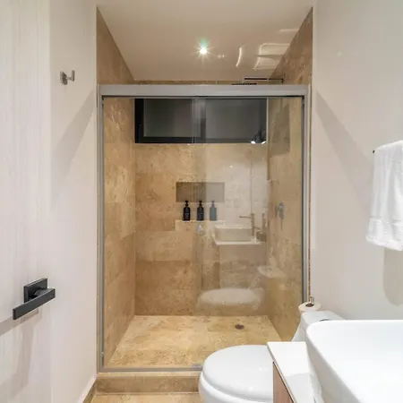 2 Bd With Swim Up Pool, Gym * Tulum