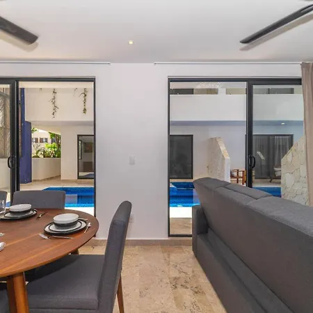 2 Bd With Swim Up Pool, Gym Holiday home Tulum