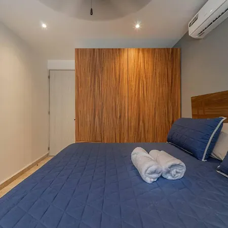 Holiday home 2 Bd With Swim Up Pool, Gym