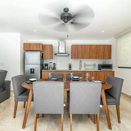 2 Bd With Swim Up Pool, Gym * Tulum