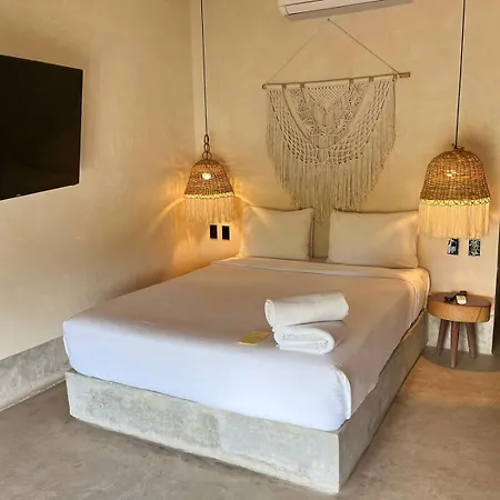 Cute And Cozy With Rooftop Pool Tulum