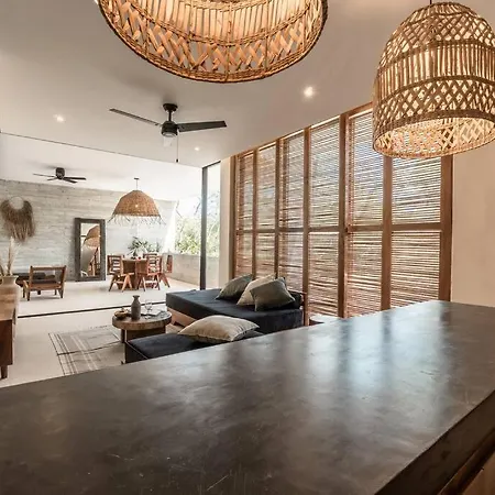 Apartment Exquisite Architectural Oasis Private Pool