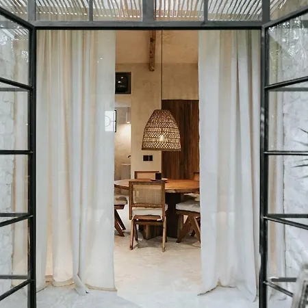Design Loft With Private Pool And Like Feature