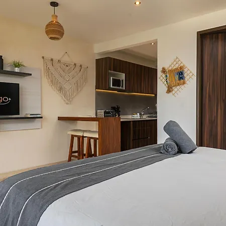 Holiday home Unwind | Private Balcony & Rooftop Pools | Casago