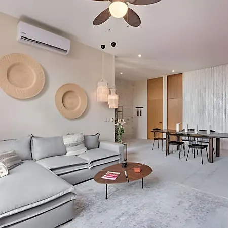 Apartment Elegant 3-bedroom *