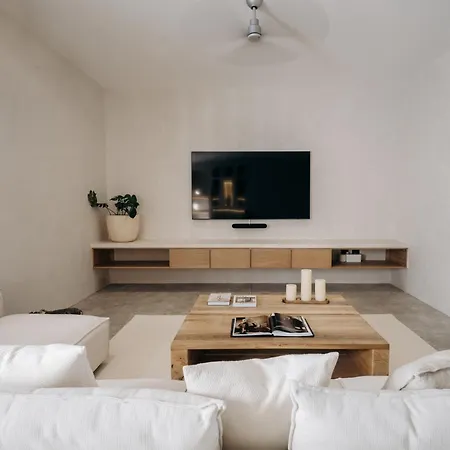 Lev - Celebrated Architectural Designer Villa